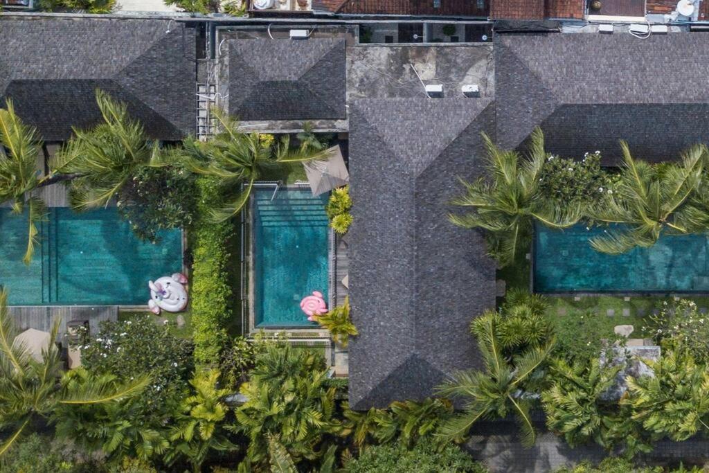 Eshara 123 In Oberoi Our 8 Bedroom With 3 Pool Close To Villa Seminyak (Bali)