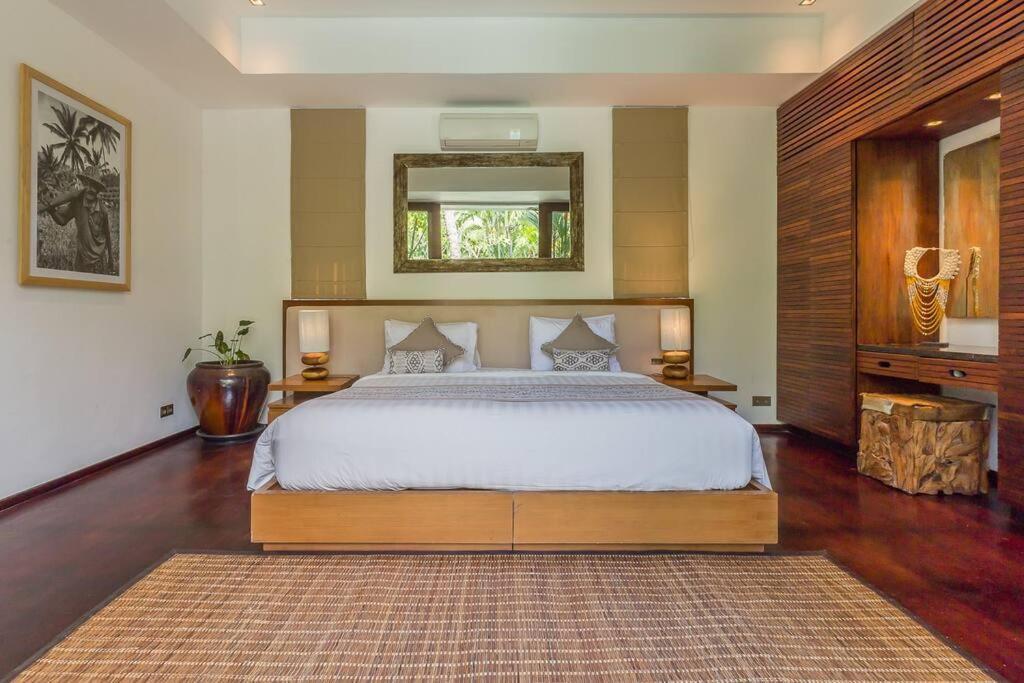 Eshara 123 In Oberoi Our 8 Bedroom With 3 Pool Close To Seminyak (Bali)