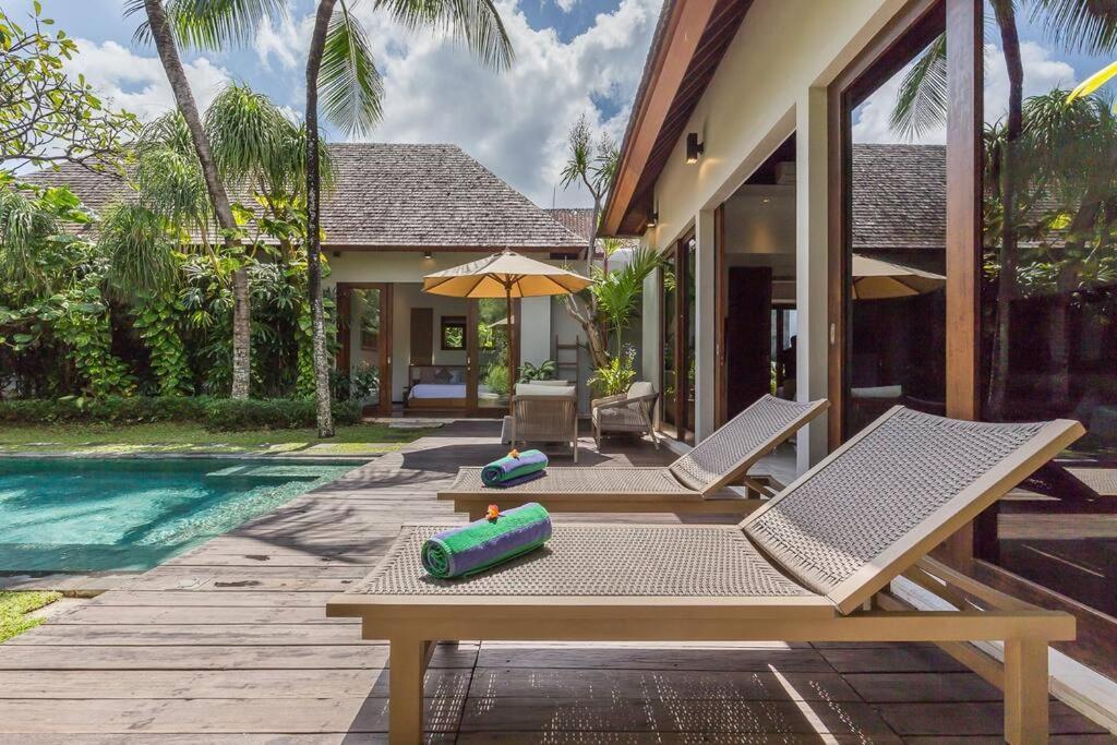 Eshara 123 In Oberoi Our 8 Bedroom With 3 Pool Close To *
